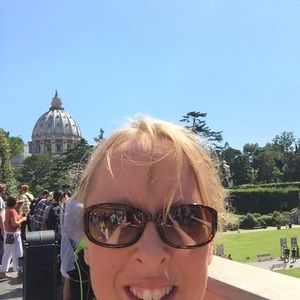 Meet your Posher, Kelly